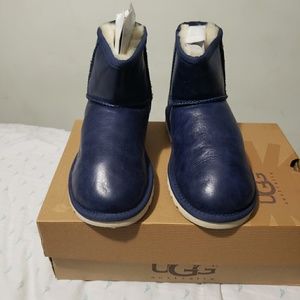 Ugg mini classic leather
